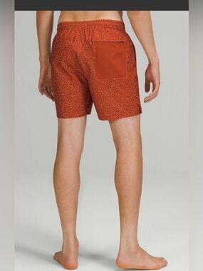 Lululemon Men’s Shorts Channel Cross Swim Short 7” Lined size Medium